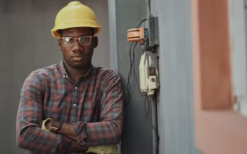 You are currently viewing Odd Jobs, No Problem: How a Handyman Can Handle the Unusual