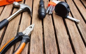 Read more about the article Exterior Home Makeovers: Curb Appeal with Handyman Touches
