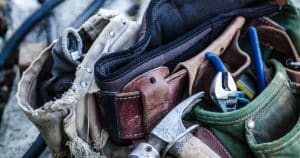 Read more about the article Emergency Home Repairs: Preparing Before the Handyman Arrives