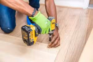 Read more about the article The Ultimate Guide to Choosing the Right Handyman Service